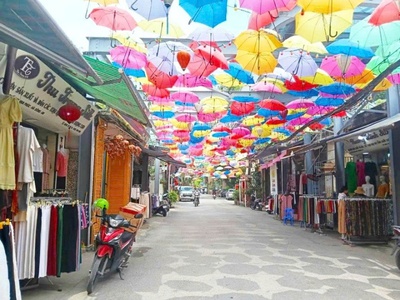 Bán gấp nhà mặt Phố Lụa, 75m2, mặt tiền rộng 3.9m, 2 mặt đường, vị trí đẹp, kinh doanh sầm uất 0