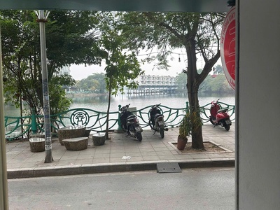 Sang nhượng cửa hàng giặt là   vào làm ngay 4