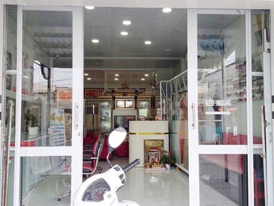 Chính chủ cần tiền, bán gấp gấp ngôi nhà đầy tâm huyết . nhà còn rất mới, hành nghề thẩm mỹ . 1