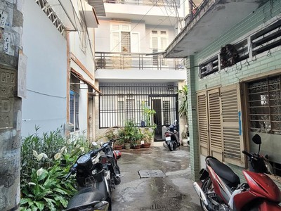 Siêu phẩm sắp hoàn thiện muôn vàn tiện ích xung quanh, cạnh ôtô tránh, 52m2, 4 tầng kiên cố 1pn 0