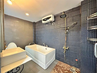 Căn gốc 2mt thoáng không ngập nước . 100 ở ngay hẻm trước nhà 5m-huỳnh tấn phát h.nhà bè 4