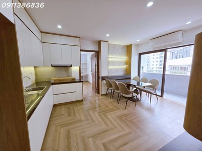 Căn góc ct3-1 mễ trì hạ, nội thất đẹp, ban công siêu thoáng, 143m 4pn 3wc 1