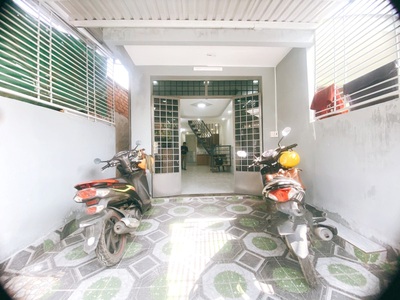 Vừa ở vừa kinh doanh   nhà 2 tầng mặt tiền gần võ văn ngân   giá chỉ 4.45 tỷ 2