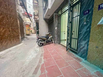 hàng đẹp trung văn gần big c ngõ thông oto tải vào nhà . 5 tầng, 7,35 tỷ đt 0972 078 667 1