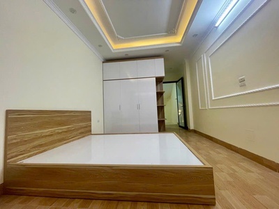 hàng đẹp trung văn gần big c ngõ thông oto tải vào nhà . 5 tầng, 7,35 tỷ đt 0972 078 667 4