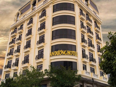 Chuyển nhượng lô đất đường nguyễn cơ thạch - khu phố biển sơn thuỷ. lh 0905233234 0