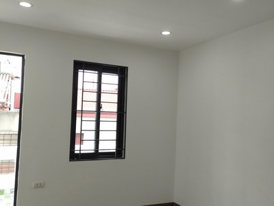 Bán gấp giá rẻ chung cư mai hương 60m, tầng 5, mặt tiền 4m, 2.75 tỷ bạch mai. 1