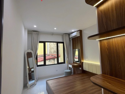 Bán nhà phúc lợi long biên dt 38m2 ô tô gần tặng full nội thất khu dân trí cao 1