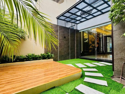 Siêu phẩm mặt đường dân lập - lê chân, 135m 4 tầng, thang máy, sân chơi, giá 14.5 tỉ 2