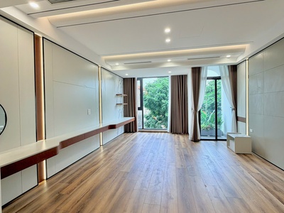 Chủ  NGỘP  Cần tiền ăn tết - Bán gấp căn liền kề 72,5M2 THƯỢNG THANH - FULL NỘI THẤT CAO CẤP 4