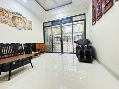 Liền kề trung tâm Mỹ Đình hoàn thiện đẹp 65m2 5 tầng 18 tỷ 1