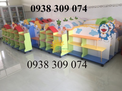 Kệ gỗ mầm non, kệ đồ chơi mầm non, tủ kệ gỗ mầm non 2