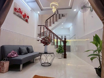 Nhà mới rẻ đẹp còn 1 căn này thôi 1 trệt 2 lầu lê văn khương q12 1