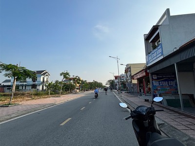 Mặt đường hợp đức nam đồ sơn giá loanh quanh 4x triệu/m trục chính kinh doanh zalo 0567 222 3