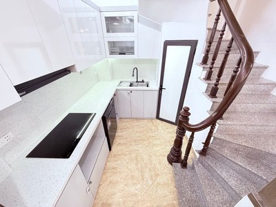 Siêu phẩm- ngõ quận uỷ cầu giấy- hàng xóm thân thiện - dân trí cao-trung tâm cầu giấy - nội thất 3