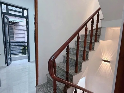 Nhà mới rẻ đẹp còn 1 căn này thôi 1 trệt 2 lầu lê văn khương q12 5