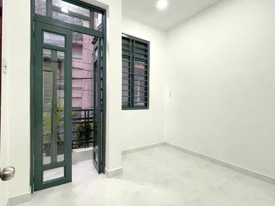 Nhà mới rẻ đẹp còn 1 căn này thôi 1 trệt 2 lầu lê văn khương q12 6