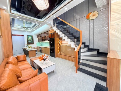 Bán nhà mới 4 tầng tam phú thủ đức   63m  sân đậu ô tô   giá tốt chỉ 6.8 tỷ gần phạm văn đồng 2