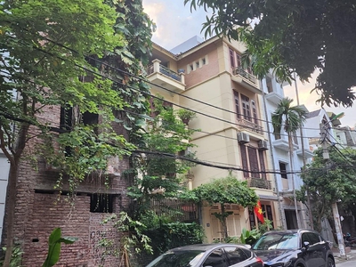 Biệt thự xây thô bồ đề, 80m x 6tầng, mt 8.2m, vỉa hè, mặt đường 10m, ôtô dừng đỗ ngày đêm 1