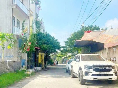 Nhà giá rẻ q2-2 tầng-sổ riêng-2 mặt thoáng--gần chợ-cách đường lớn 100m-72m2- 5,8tỷ 0