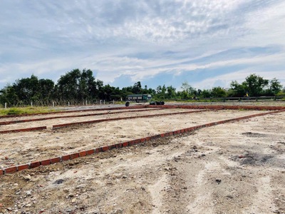 Chỉ Nhỉnh 1 Tỷ anh chị đã sở Hữu lô đất  mặt tiền Quốc lộ 14B diện tích 120m2 full đất ở 0