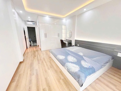 Nhà mặt đường 72m 4 tầng, thang máy, giá 9.57 tỉ tại vĩnh niệm 1