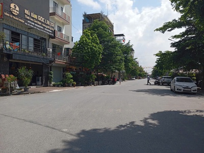 Bán đất đấu giá lai xá   view hồ công viên   sát hoàng quốc việt kéo dài   vành đai 3.5 0