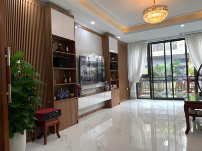 Siêu hiếm bán nhà nguyễn thái học, 5 tầng, ô tô đỗ cổng, chỉ 14 tỷ 0