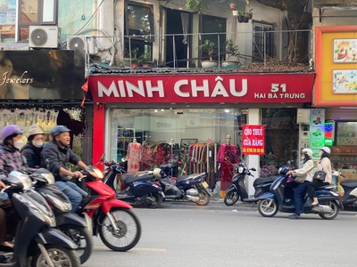 Linhhk cho thuê mp nguyễn hữu huân   30m  x 3 tầng, vị trí trung tâm 0
