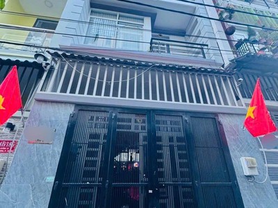 Nhà 4 tầng - ôtô đỗ cửa- sát vincom. ngay ngã 4 lê văn việt - lã xuân oai 4