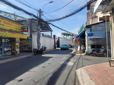 Nhà trệt dt khủng hơn 100m2, kha vạn cân , hoàng diệu 2, f linh chiểu 2