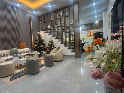 Duy nhất 1 căn nhà đẹp full nội thất giá đầu tư  ngọc lâm 47m2 x 4 tầng x12.5 tỷ long biên- hà nội. 2