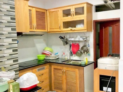 Bán nhà căn số 1 đường xóm chiếu,cách hẻm xe hơi 10 bước chân, sát mặt tiền 1