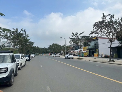 Rẻ nhât hoà lạc, view hồ, đường ôtô tránh, cách đại học fpt 3km, đhqg 1.5km, 115m2, lô góc 2