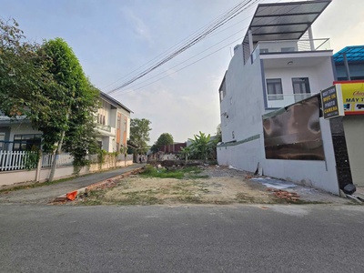 Rẻ nhât hoà lạc, view hồ, đường ôtô tránh, cách đại học fpt 3km, đhqg 1.5km, 115m2, lô góc 0