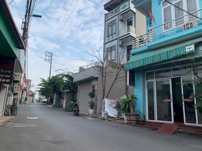 Rẻ nhât hoà lạc, view hồ, đường ôtô tránh, cách đại học fpt 3km, đhqg 1.5km, 115m2, lô góc 1