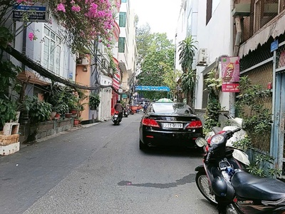 Bán toà nhà 8 tầng trung tâm quận 1  - có thang máy - thoát hiểm - phòng cháy chữa cháy - hoàn 2