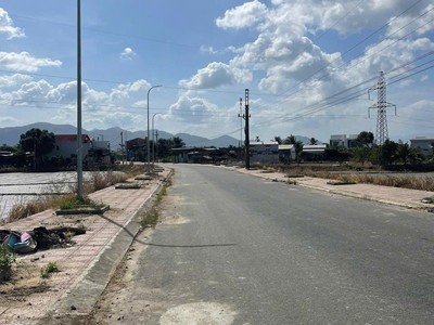 Cần bán 1.040m giá 349tr tại nha trang khánh hoà 4