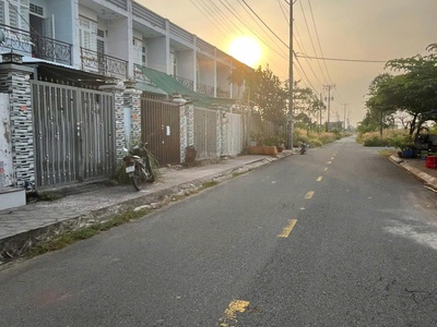 Chỉ 780 tr - 100 thổ - shr xây dựng tự do kdc nam phong dragon, tl 826, tân trạch, cần đước 3