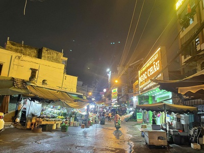 Nhà 2 tầng dt khủng  7m5 x 16m   6pn - hồ văn tư, ngay chợ thủ đức 2