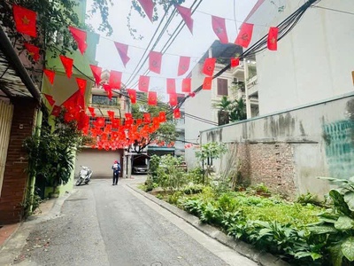 Phố ngọc lâm mảnh đất vuông đẹp giá trị và tiềm năng chỉ hơn 6 tỷ là gả đi 3