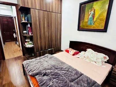 Bán nhà cấu giấy 40m giá 10,5 tỷ gần ô tô tránh,ngõ thông 0