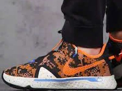 Thanh Lý Đôi Giầy Thể Thao Chính Hãng NIke 4