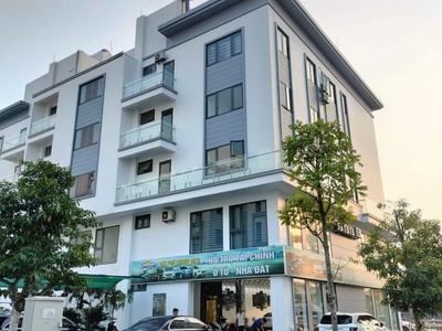 Mặt đường Võ Nguyên Giáp - 300m2 - ngang 10m - 5,5 tầng - sau thoáng - giá tốt 51 tỷ 1