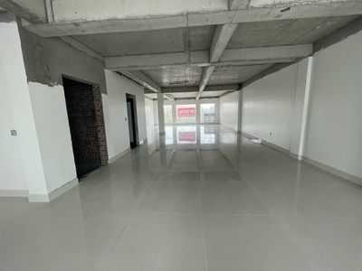 Mặt đường Võ Nguyên Giáp - 300m2 - ngang 10m - 5,5 tầng - sau thoáng - giá tốt 51 tỷ 2