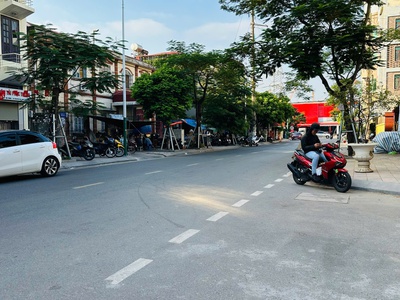 Mặt đường Phạm Phú Thứ - 100m2 - ngang 5,2m - nở hậu - 5,5 tầng - thang máy - giá 14,7 tỷ 0