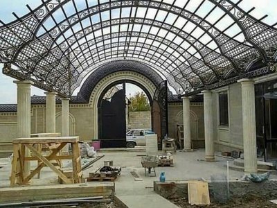 Mái vòm hiên sắt mỹ thuật: Sự kết hợp hoàn hảo giữa độ bền và thẩm mỹ 2