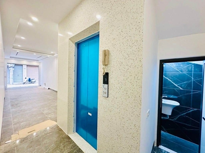 Nhà đẹp cổ linh, 7 tầng thang máy, full nội thất, ôtô tránh, view cầu trần hưng đạo 2