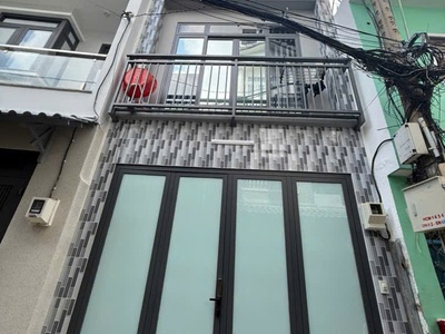 Homestay 5pn, lạc long quân, ngang 4m, dài 14m, full sổ kết cấu 3 tầng, 5pn và 6wc - giá bất ngờ 2