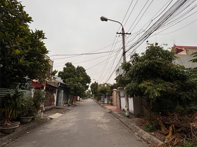 Giá 2x triệu/m   lô đất trục chính công viên hải thành   diện tích lớn 177m   gần đường 353  zalo 3